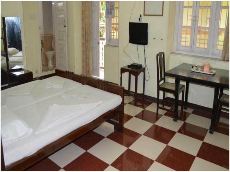Bentleys Hotel Mumbai Ngoại thất bức ảnh