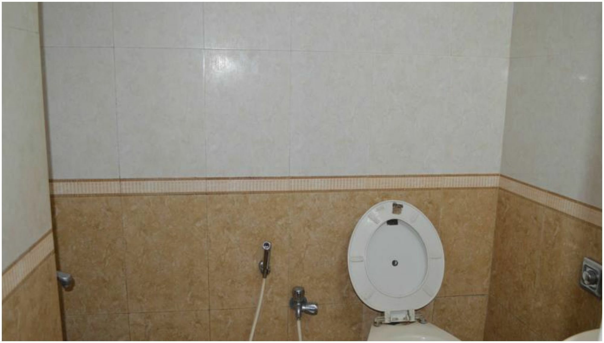 Bentleys Hotel Mumbai Ngoại thất bức ảnh
